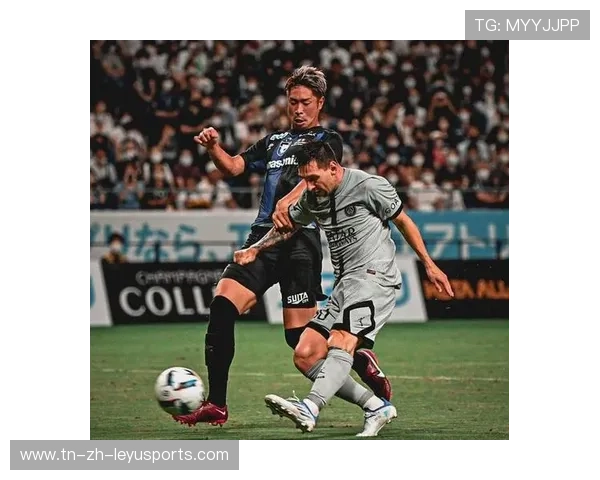 赛场“秀技”盛宴：突破、扣篮、助攻精彩瞬间一网打尽，秀球技啥意思